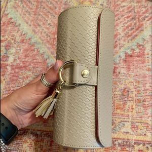 Travel jewelry holder